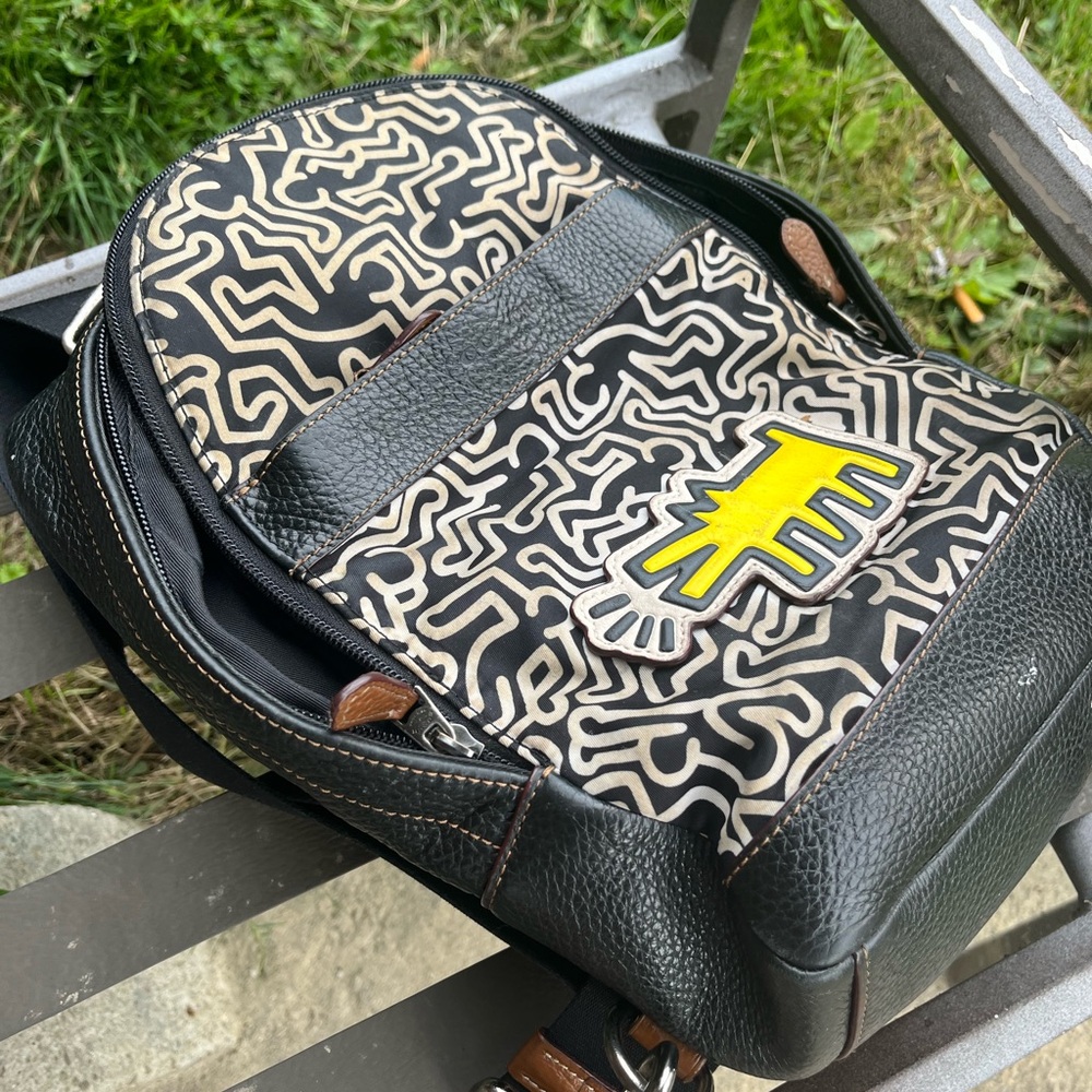 Coach side bag for sale! L-8in and H-12in